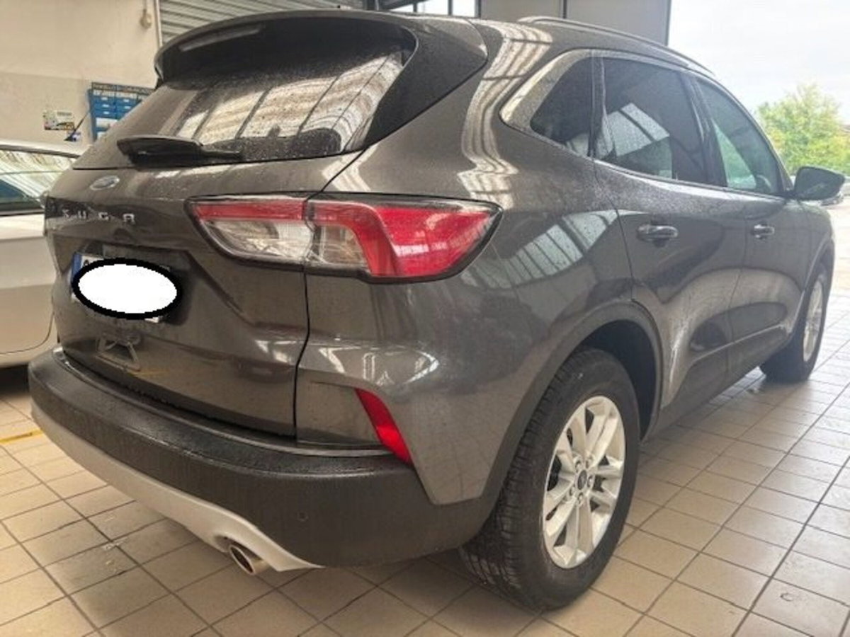 Ford Kuga 1.5 EcoBoost 150 CV 2WD Titanium (5)