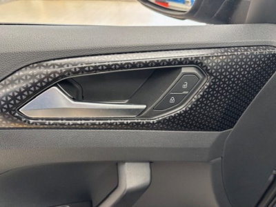 Volkswagen T-Cross 1.0 TSI 110 CV DSG Advanced (17)