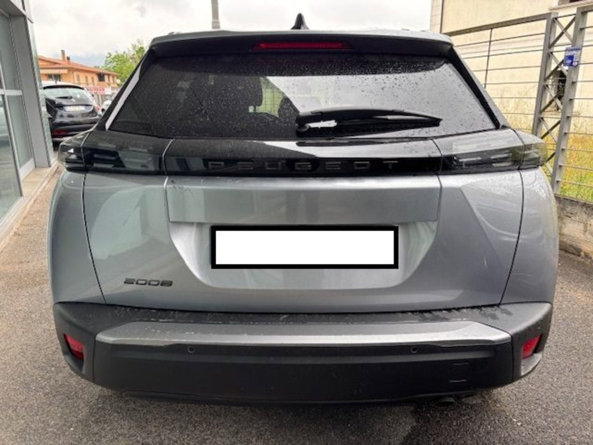 Peugeot 2008 PureTech 100 S&S Allure (5)