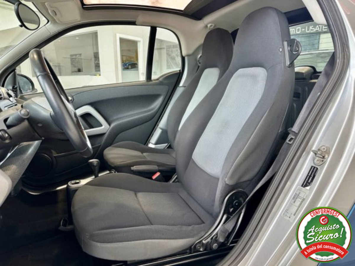 smart Fortwo 1000 52 kW MHD coupé passion (10)