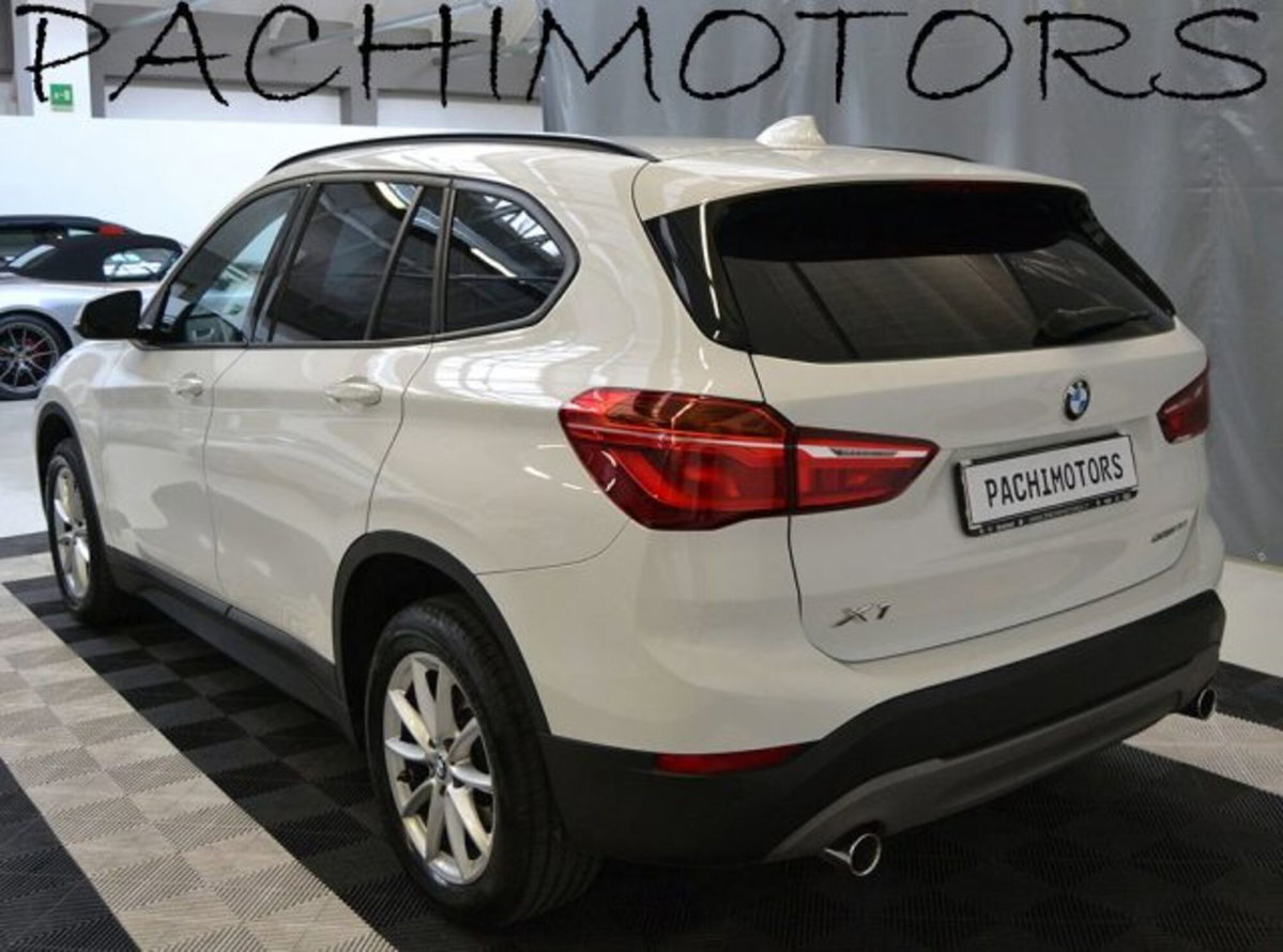BMW X1 sDrive18d (16)