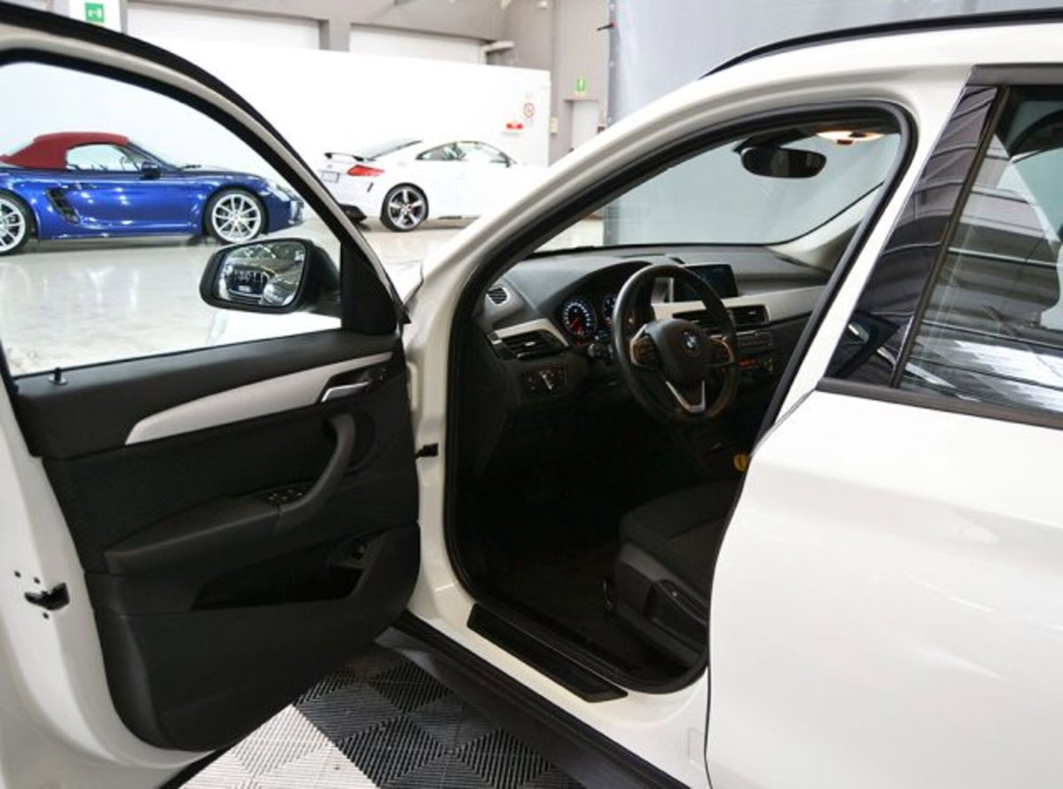 BMW X1 sDrive18d (2)