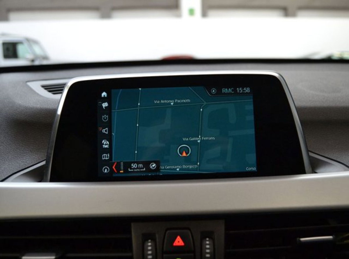 BMW X1 sDrive18d (7)