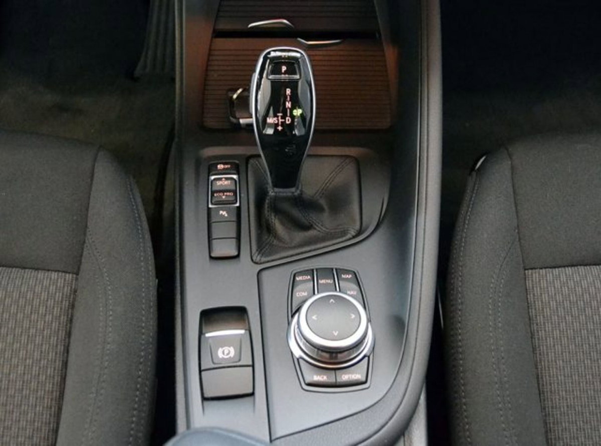 BMW X1 sDrive18d (9)
