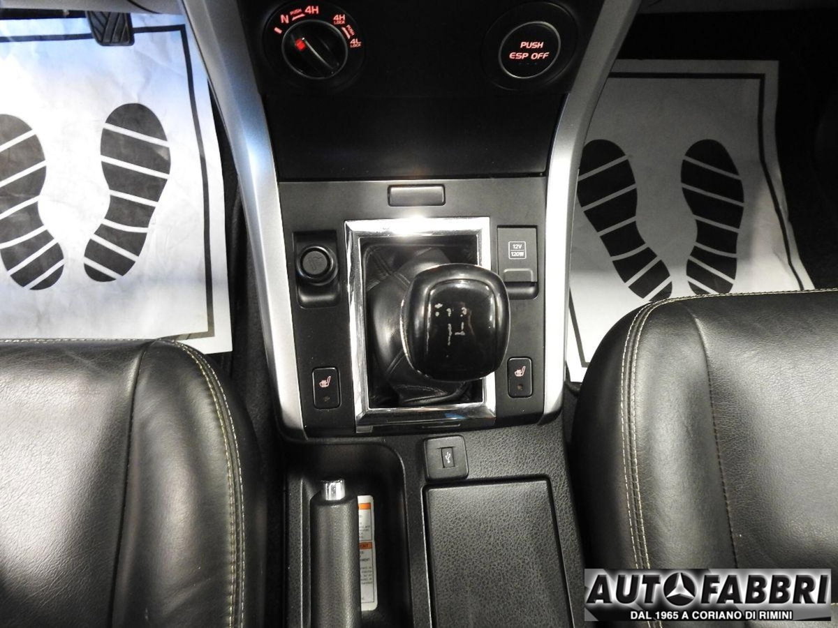 Suzuki Grand Vitara 1.9 DDiS 5 porte Offroad (19)