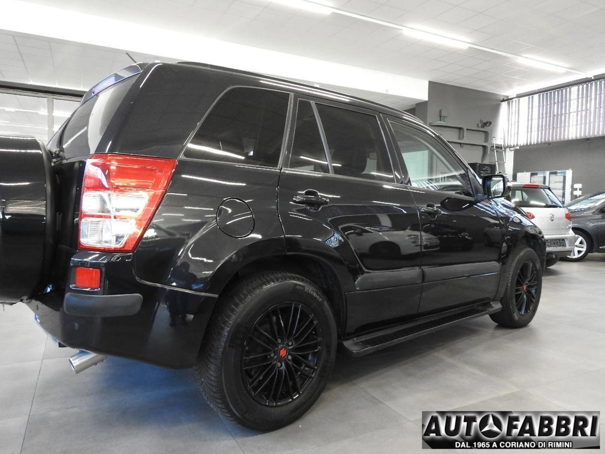 Suzuki Grand Vitara 1.9 DDiS 5 porte Offroad (5)