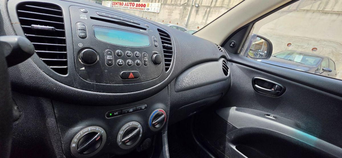 Hyundai i10 1.1 12V BlueDrive GPL Style (14)