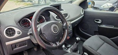 Renault Clio 1.2 16V 5 porte 20th Anniversario (10)