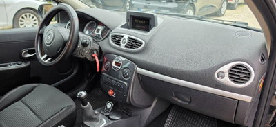 Renault Clio 1.2 16V 5 porte 20th Anniversario (18)