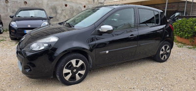 Renault Clio 1.2 16V 5 porte 20th Anniversario (3)