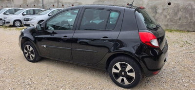 Renault Clio 1.2 16V 5 porte 20th Anniversario (4)