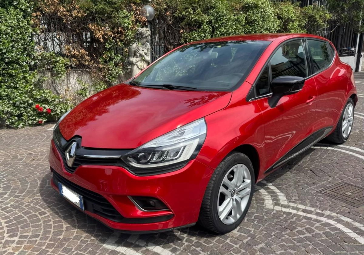 Renault Clio TCe 12V 90 CV GPL 5 porte Moschino Life