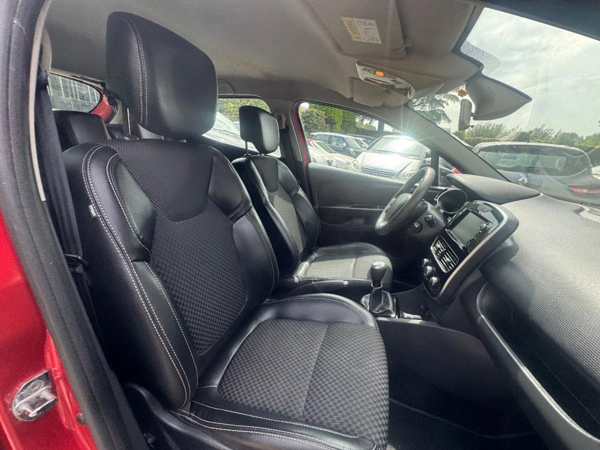 Renault Clio TCe 12V 90 CV GPL 5 porte Moschino Life (4)
