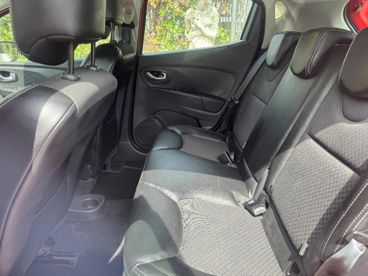 Renault Clio TCe 12V 90 CV GPL 5 porte Moschino Life (7)