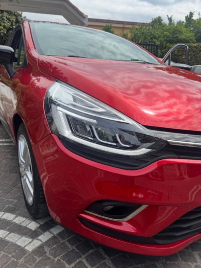 Renault Clio TCe 12V 90 CV GPL 5 porte Moschino Zen (9)