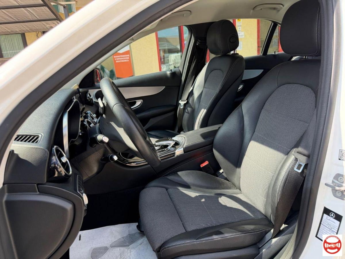 Mercedes-Benz Classe C 220 d 4Matic Auto Sport (10)