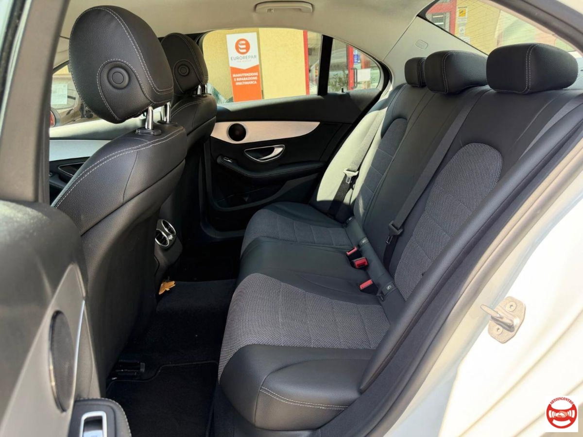 Mercedes-Benz Classe C 220 d 4Matic Auto Sport (11)