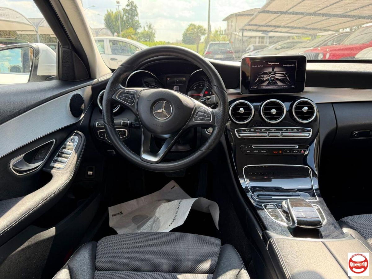 Mercedes-Benz Classe C 220 d 4Matic Auto Sport (9)