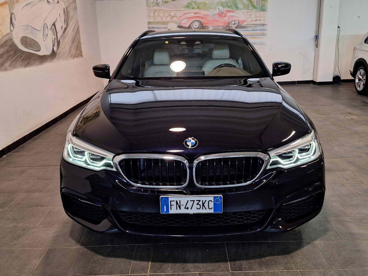BMW Serie 5 Touring 520d xDrive  Msport (2)