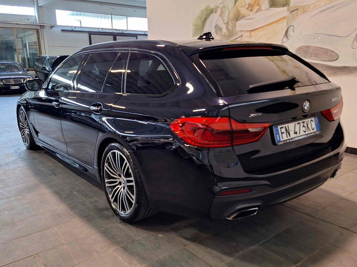BMW Serie 5 Touring 520d xDrive  Msport (5)