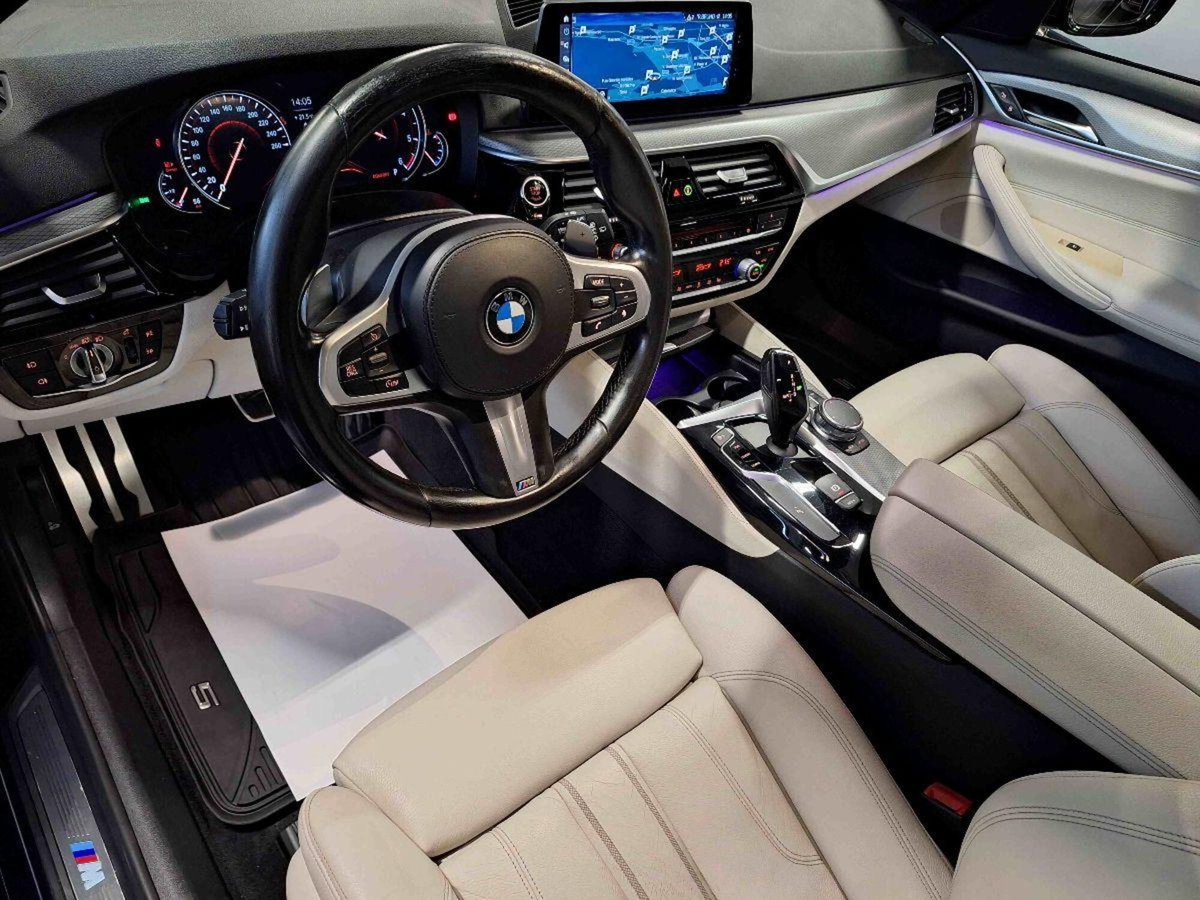 BMW Serie 5 Touring 520d xDrive  Msport (7)