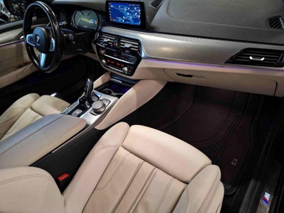 BMW Serie 5 Touring 520d xDrive  Msport (8)