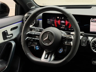 Mercedes-Benz Classe A 35 AMG 4Matic (18)