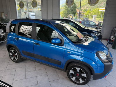 Fiat Panda 1.0 FireFly S&S Hybrid City Cross (4)