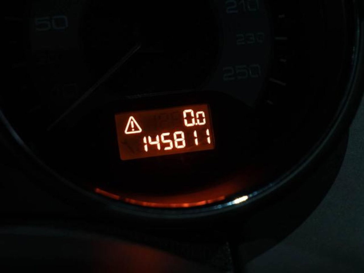 Peugeot RCZ 1.6 THP 200CV (9)