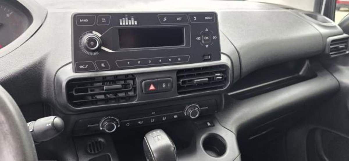 Peugeot Partner Furgone BlueHDi 100 L2 Furgone Comfort (7)