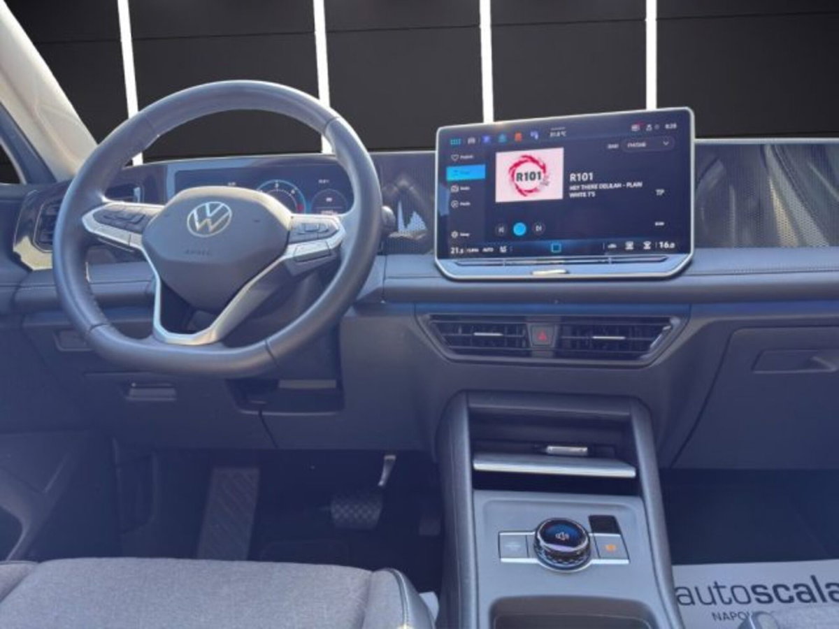 Volkswagen Tiguan 2.0 tdi Life 150cv dsg (14)