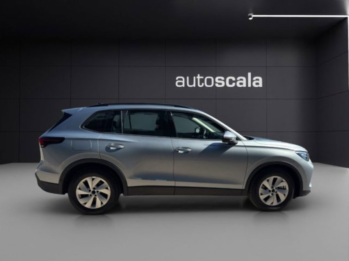 Volkswagen Tiguan 2.0 tdi Life 150cv dsg (6)