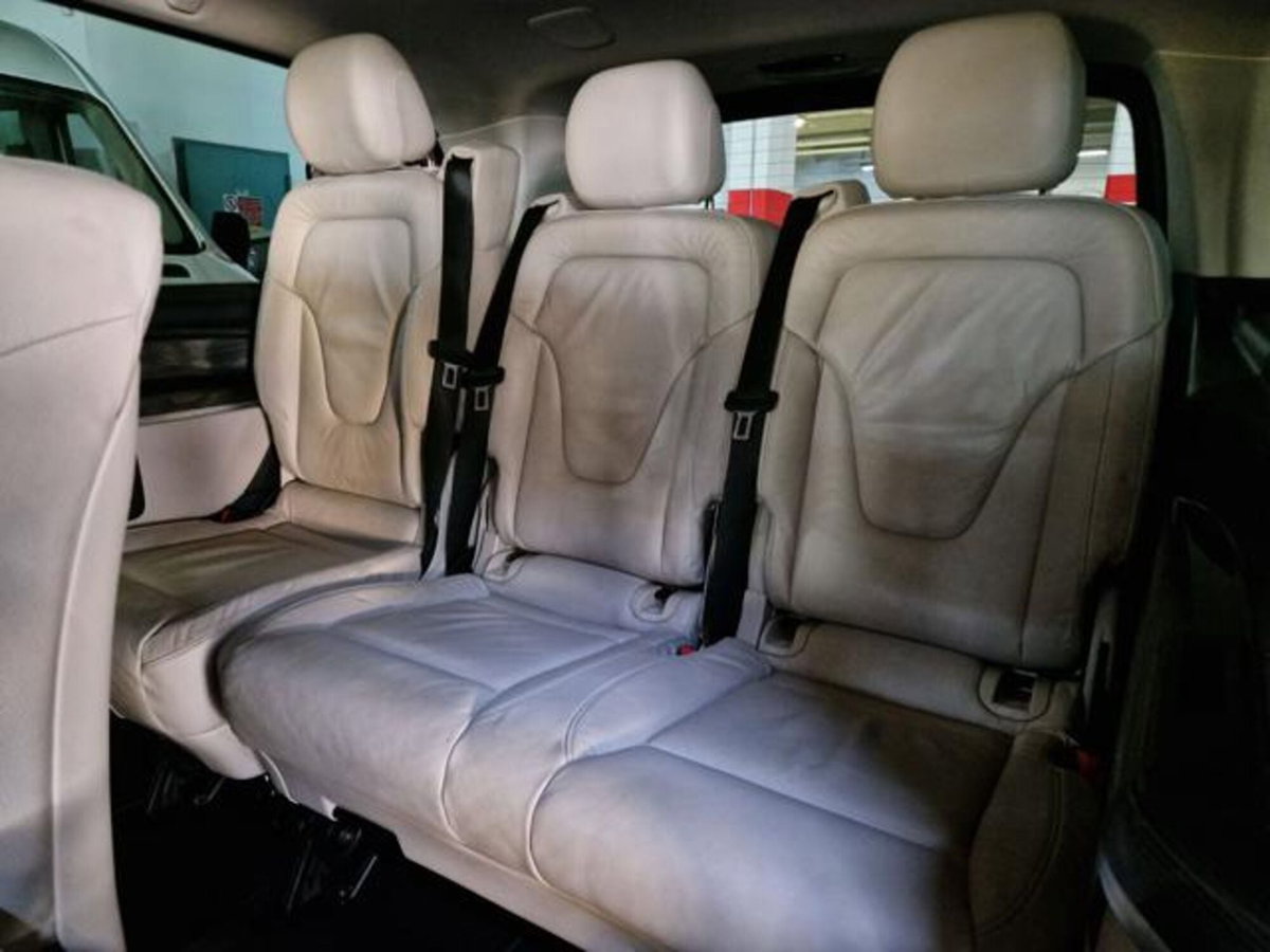 Mercedes-Benz Classe V 220 d Premium Extralong (9)