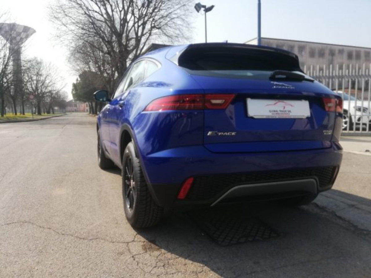 Jaguar E-Pace 2.0D 150 CV AWD aut. (10)
