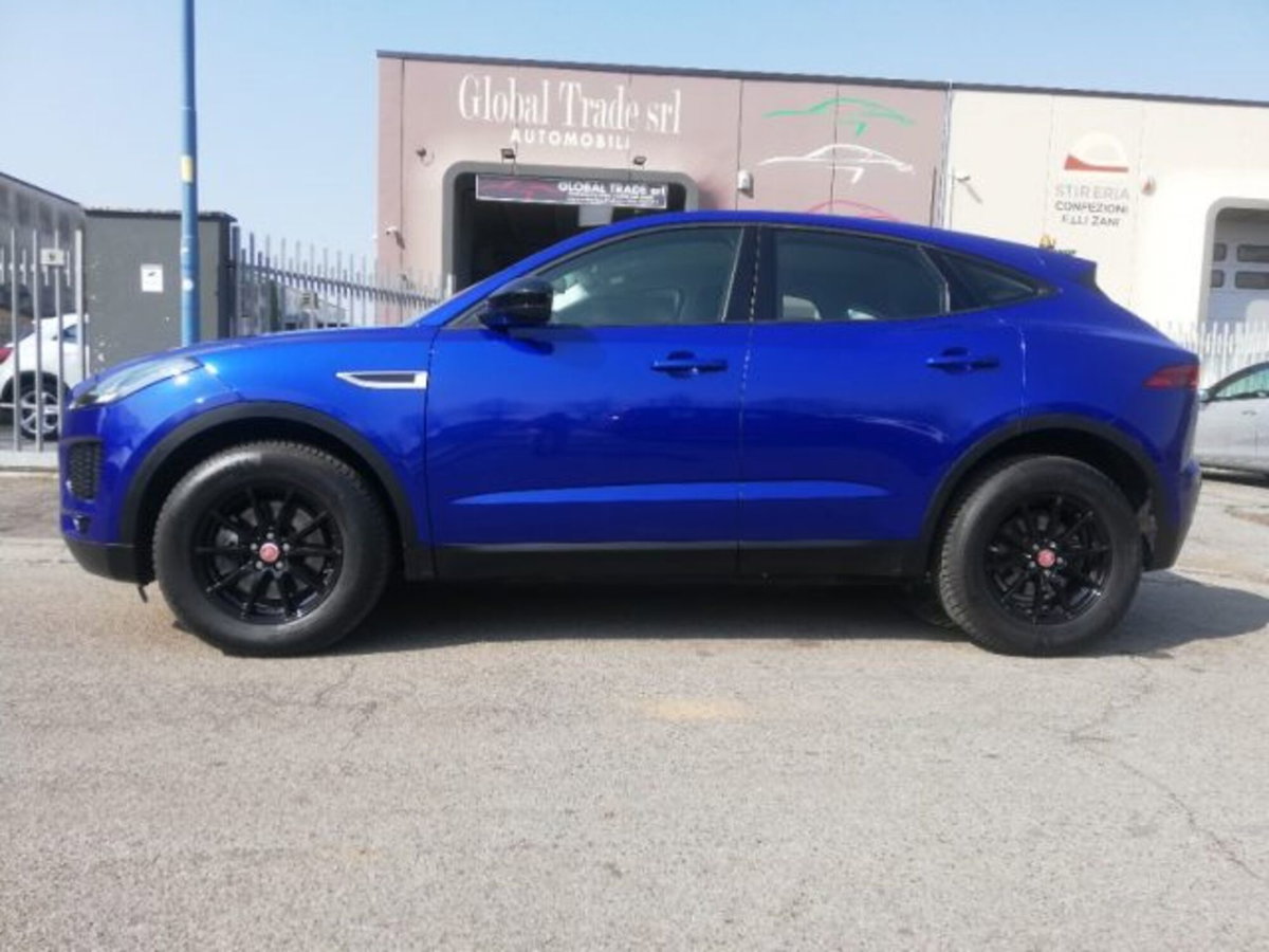 Jaguar E-Pace 2.0D 150 CV AWD aut. (7)
