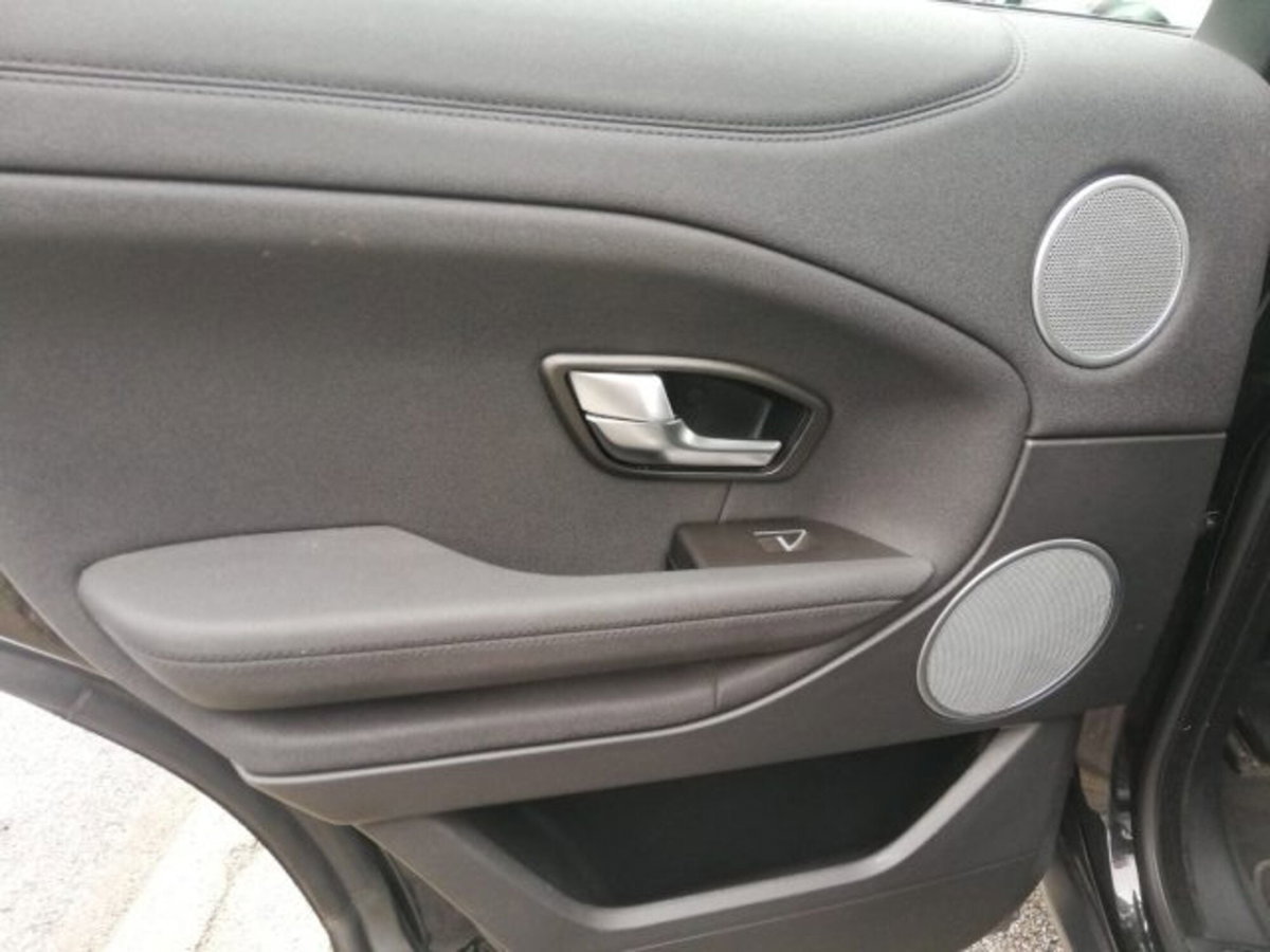 Land Rover Range Rover Evoque 2.0 eD4 5p. Pure (16)