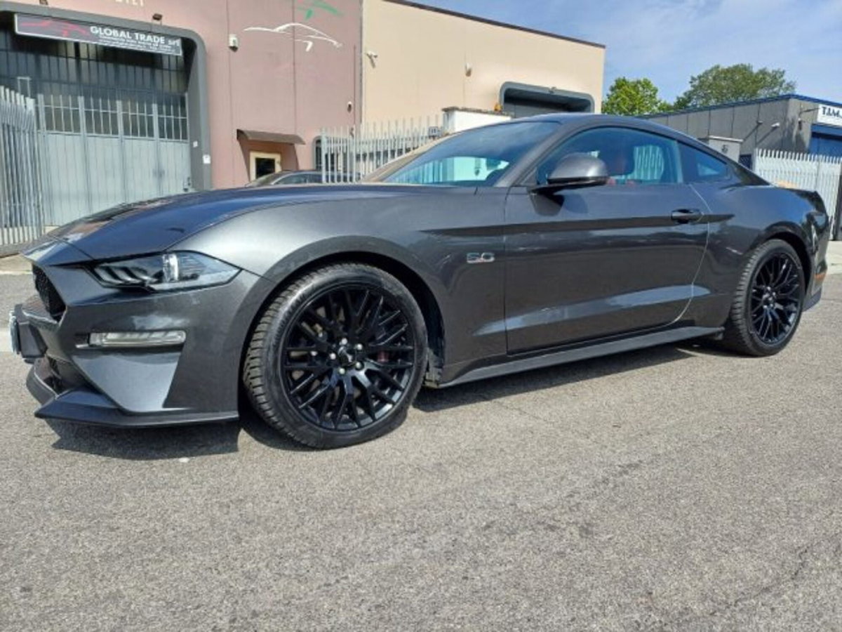 Ford Mustang Coupé Fastback 5.0 V8 aut. GT