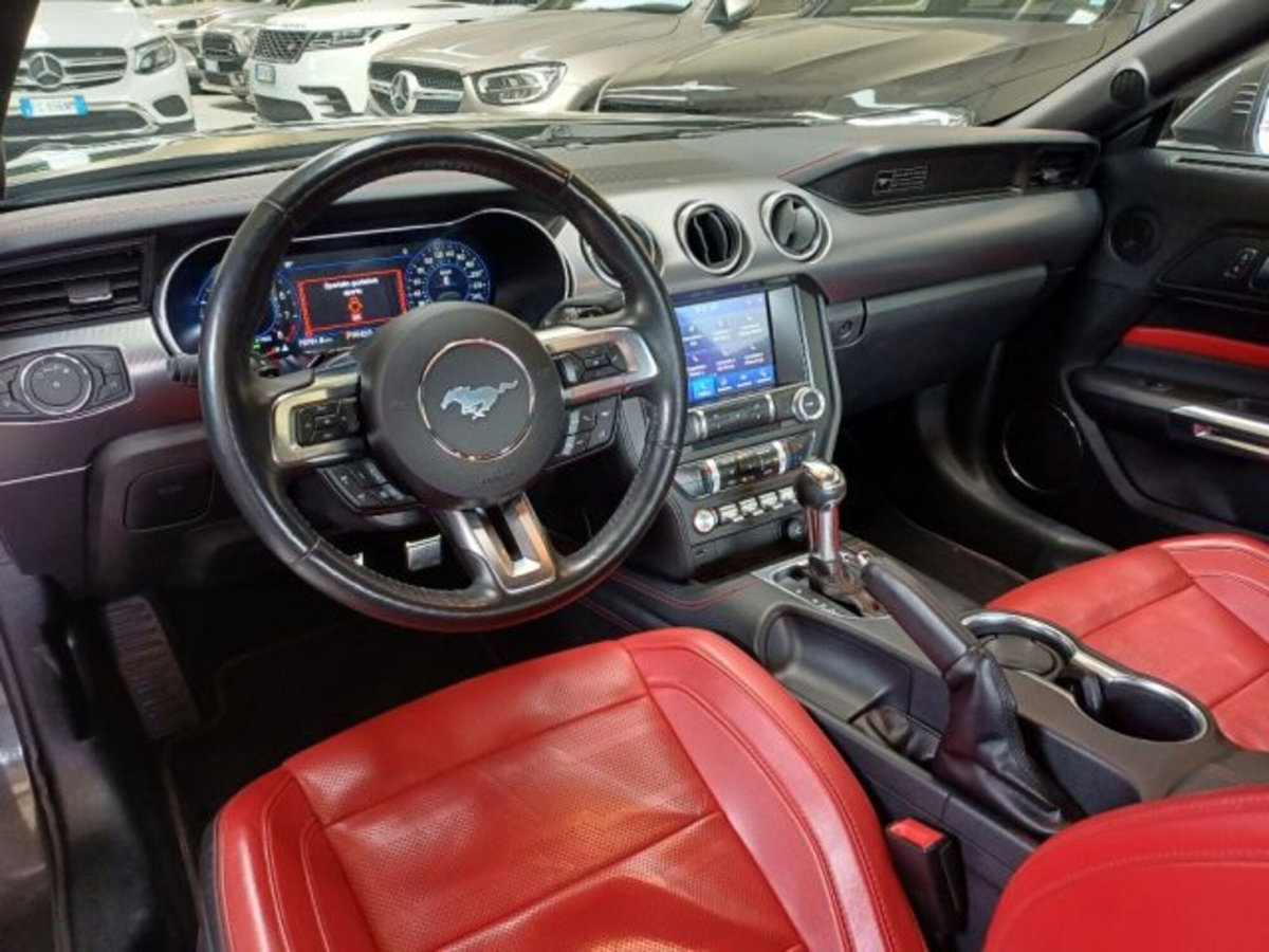 Ford Mustang Coupé Fastback 5.0 V8 aut. GT (16)