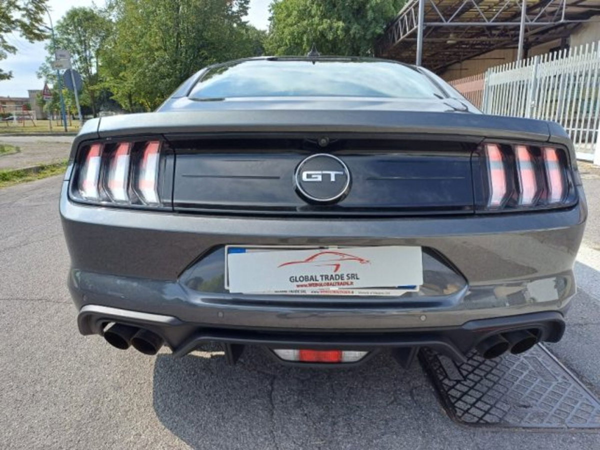 Ford Mustang Coupé Fastback 5.0 V8 aut. GT (6)