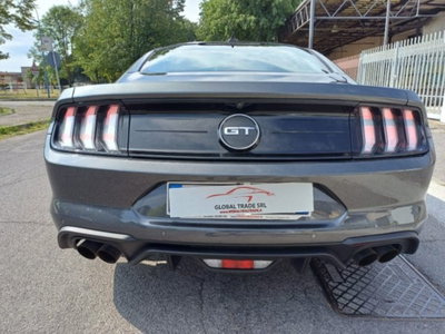 Ford Mustang Coupé Fastback 5.0 V8 aut. GT (6)