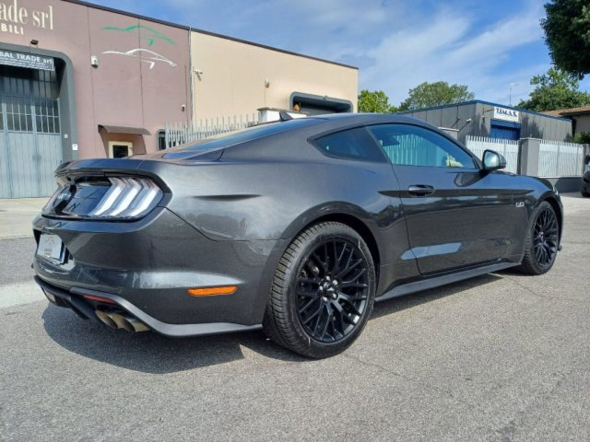 Ford Mustang Coupé Fastback 5.0 V8 aut. GT (8)