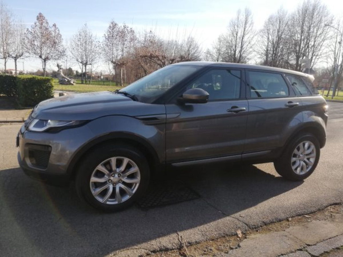 Land Rover Range Rover Evoque 2.0 eD4 5p. Pure (3)