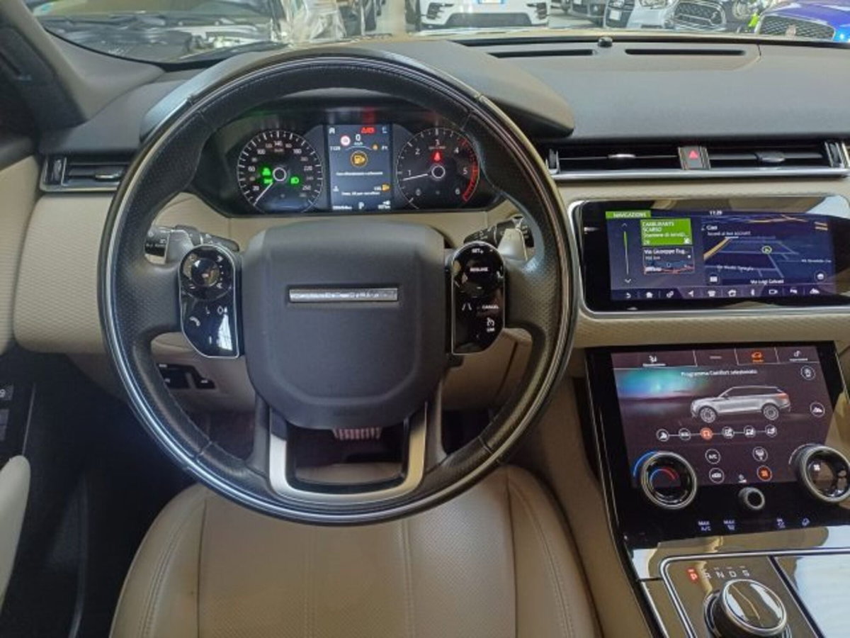 Land Rover Range Rover Velar 2.0D I4 180 CV R-Dynamic HSE (18)