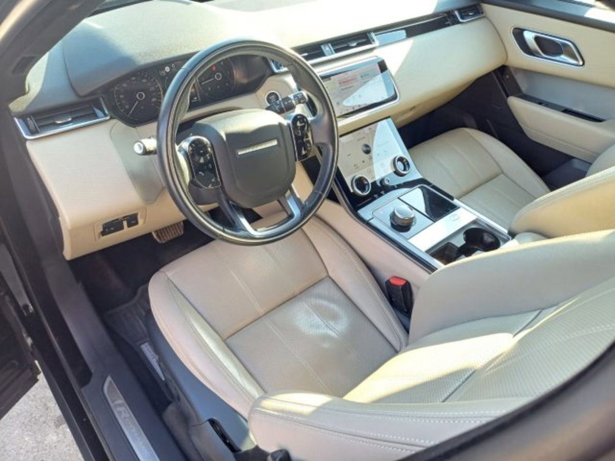 Land Rover Range Rover Velar 2.0D I4 180 CV R-Dynamic HSE (9)