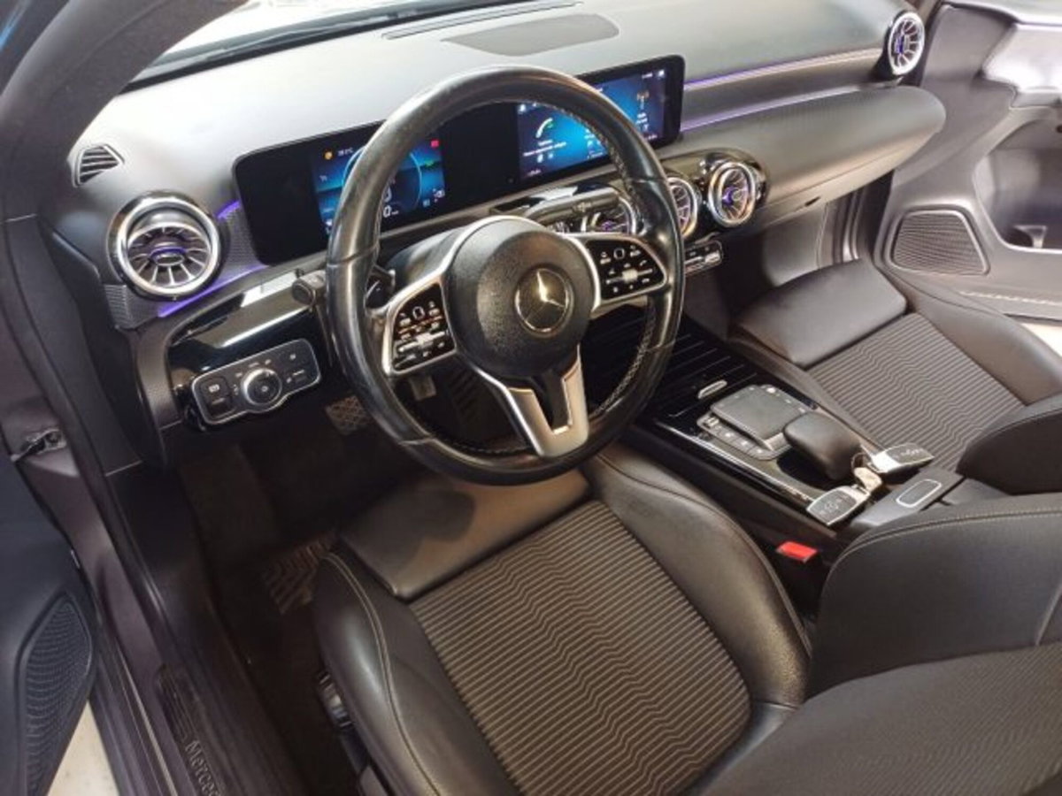 Mercedes-Benz Classe A Sedan 220 d Automatic 4Matic 4p. Business (10)