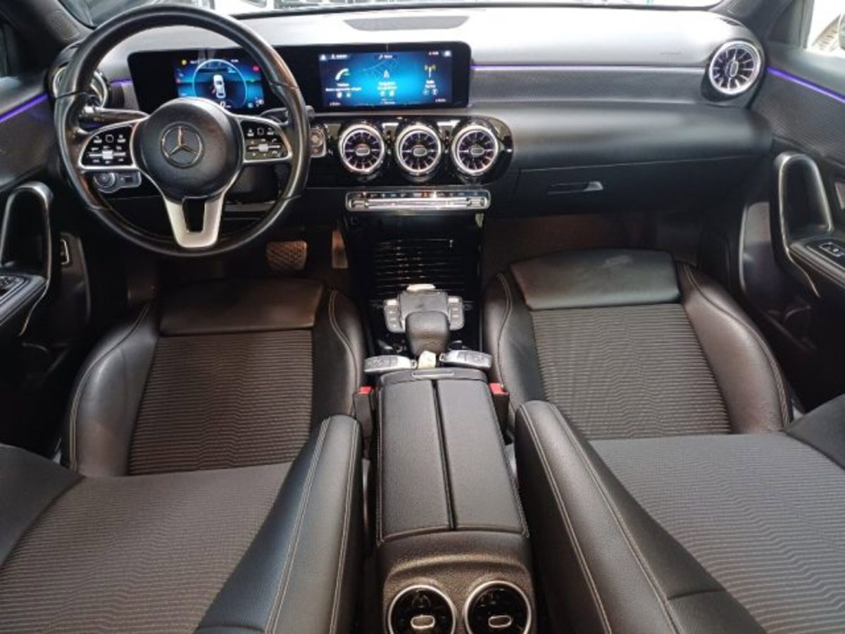 Mercedes-Benz Classe A Sedan 220 d Automatic 4Matic 4p. Business (14)