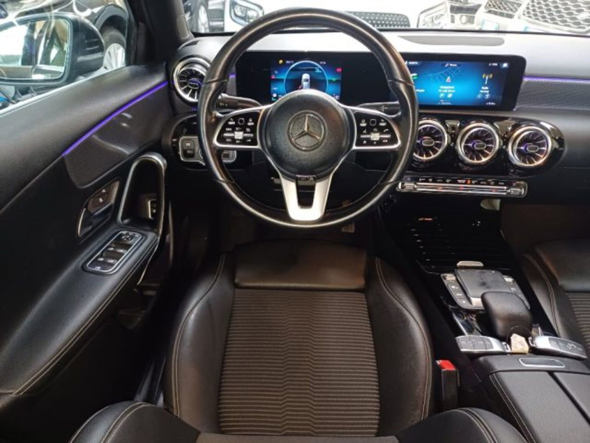 Mercedes-Benz Classe A Sedan 220 d Automatic 4Matic 4p. Business (15)