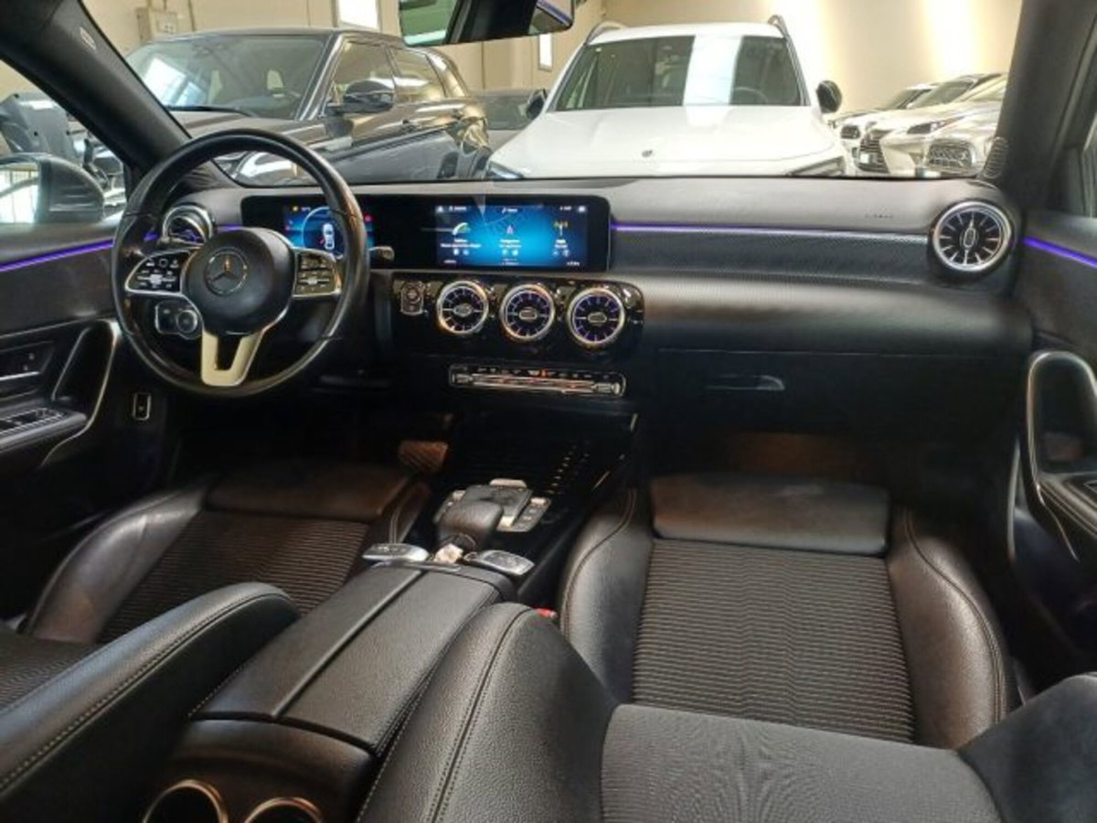 Mercedes-Benz Classe A Sedan 220 d Automatic 4Matic 4p. Business (16)