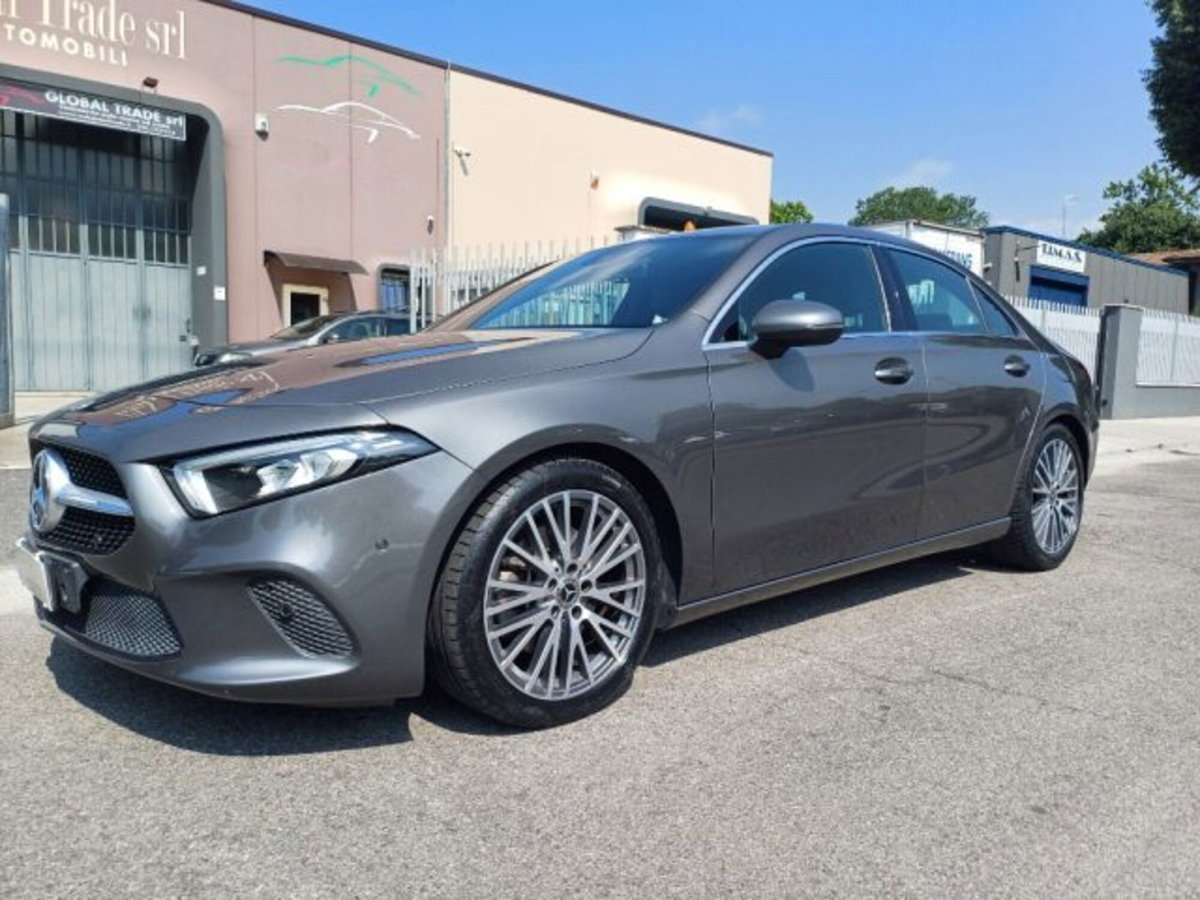 Mercedes-Benz Classe A Sedan 220 d Automatic 4Matic 4p. Business (6)