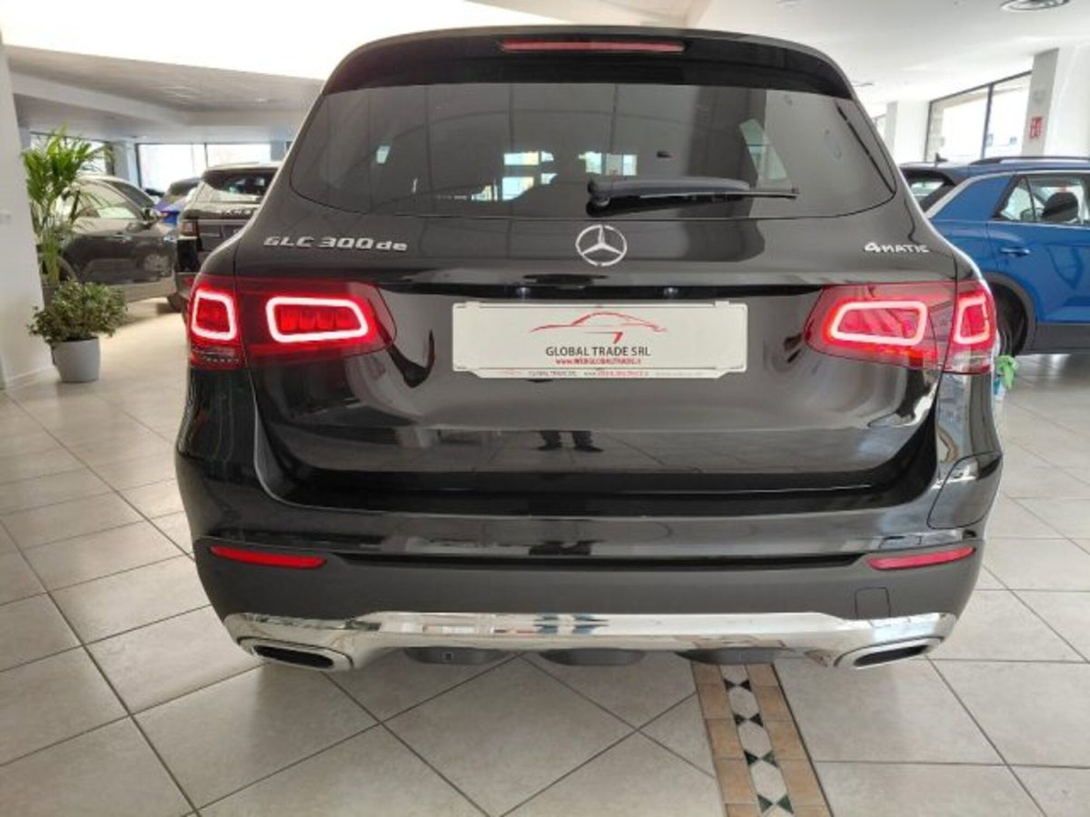 Mercedes-Benz GLC SUV 300 de 4Matic EQ-Power Business (6)
